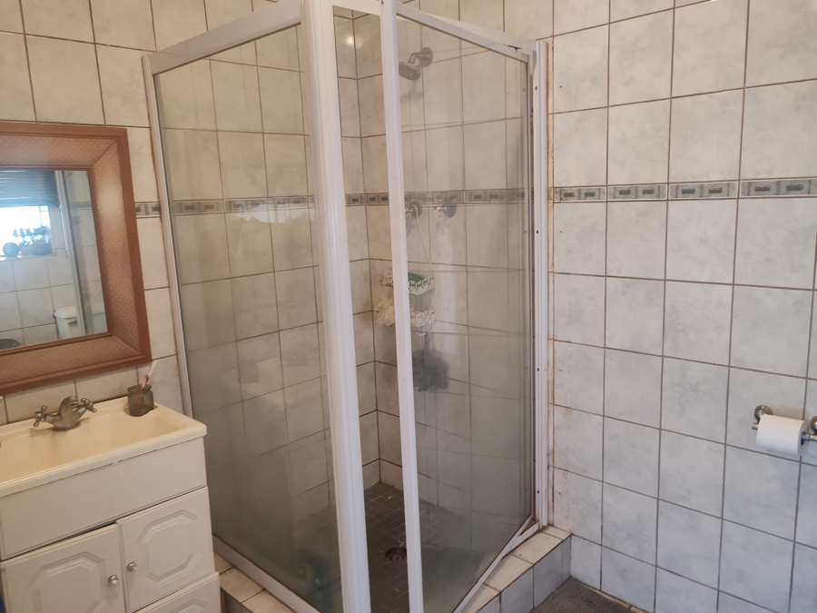 4 Bedroom Property for Sale in Heuwelkruin Eastern Cape